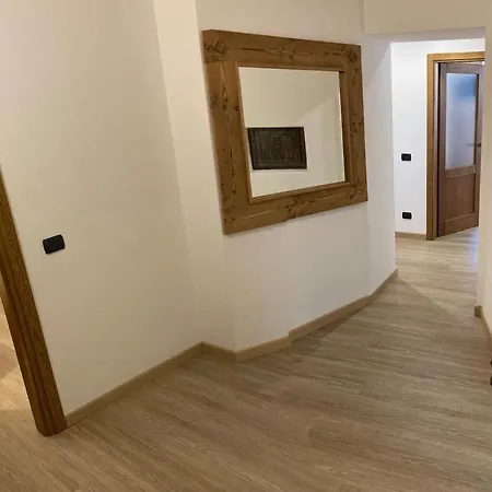 Chateau Royal Apartmanhotel 3*