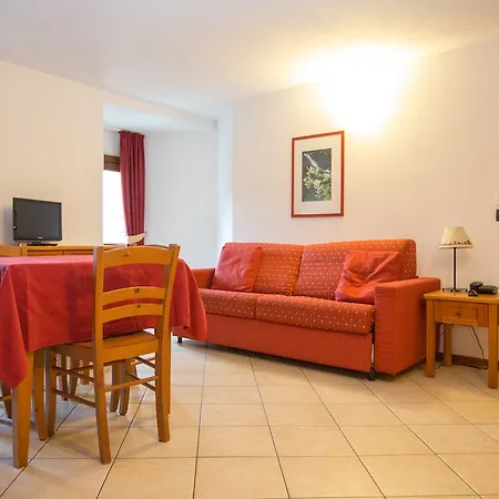 Chateau Royal Aparthotel