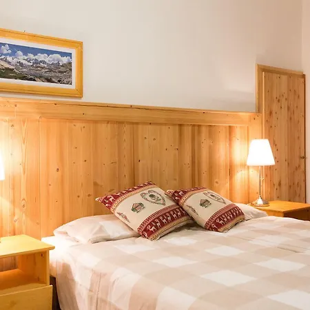 Chateau Royal 4* Cogne