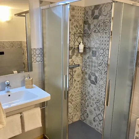 Aparthotel Chateau Royal 4*
