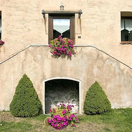 Chateau Royal Lejlighedshotel 4*