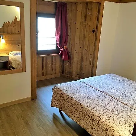 Chateau Royal Aparthotel 4*