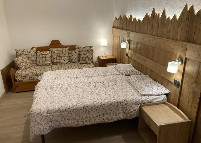 Chateau Royal Aparthotel 4*