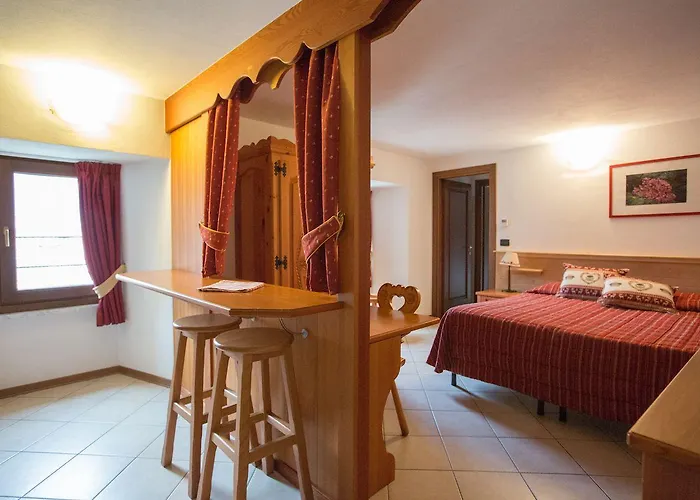 皇家居住城堡酒店 4* 科涅