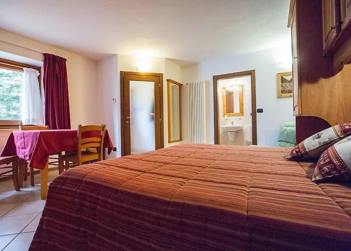 皇家居住城堡酒店 4* 科涅